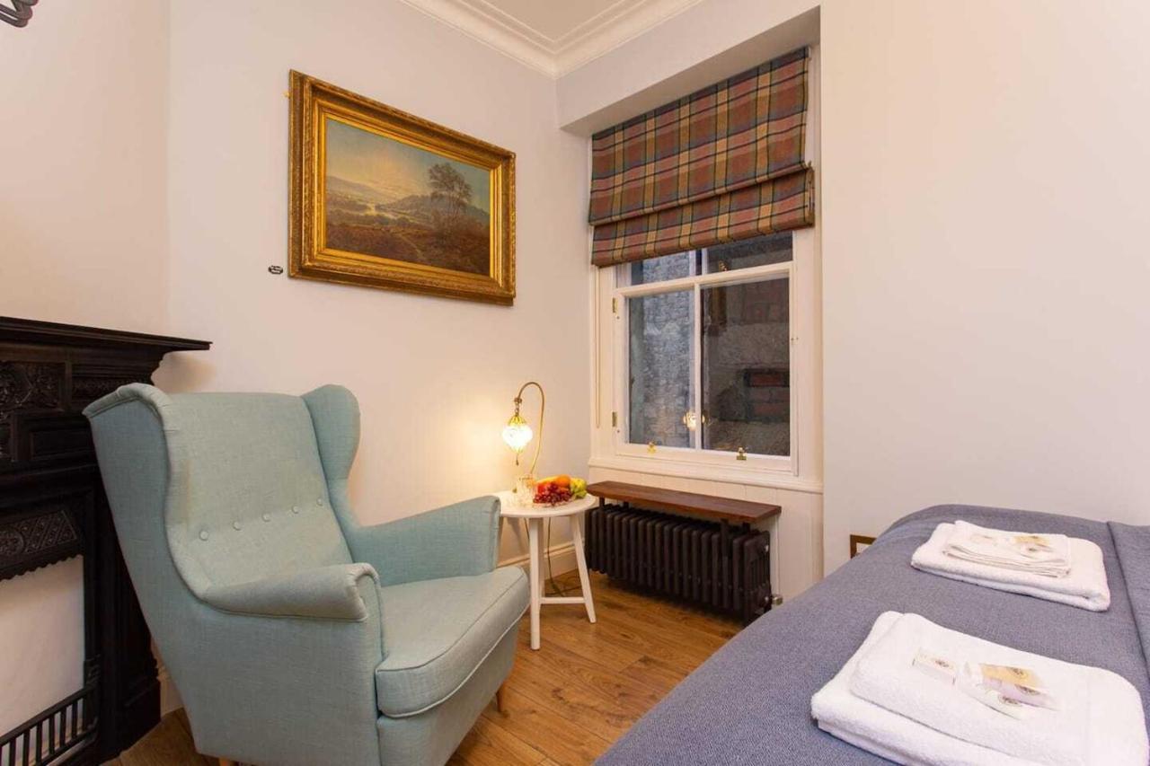 Upper Bow - Luxurious, Modern 1Br Apartment Near Castle Edinburgh Bagian luar foto